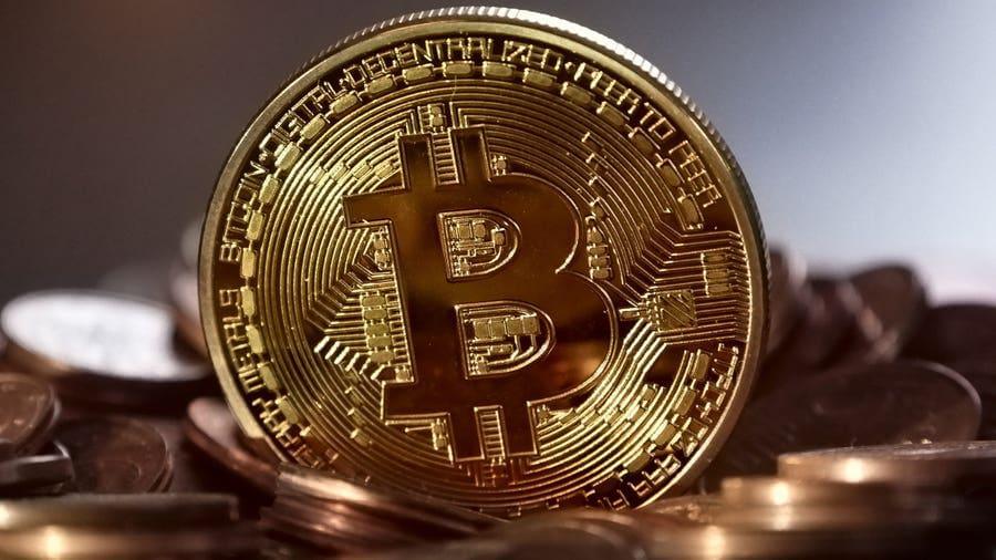Assessing Economic Indicators and Their Impact on Bitcoin